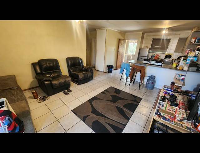 3 BEDROOM TOWNHOUSE FOR SALE IN VERWOERDPARK